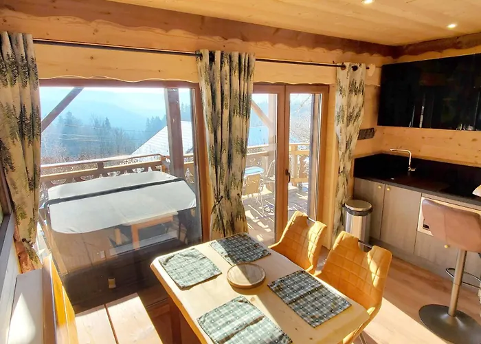 Panoramique Et De La Source Chalet